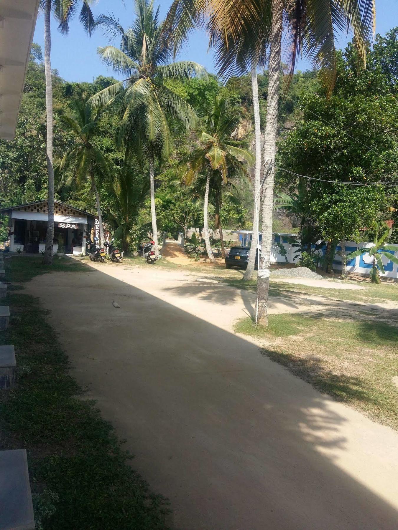 Zimmer Rest Unawatuna Exterior foto